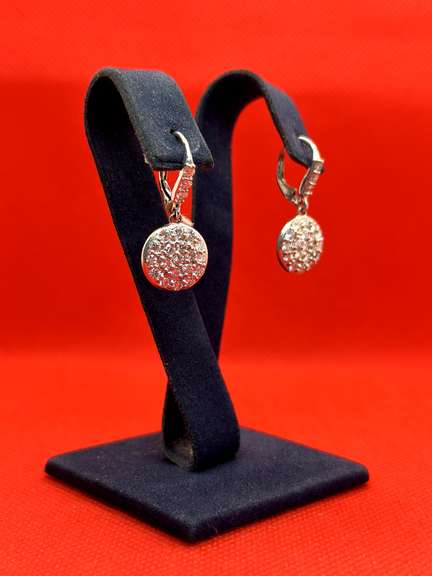 DAZZLING 14K WHITE GOLD LEVER BACK EARRINGS WITH 3.10 CARAT OF DIAMOND