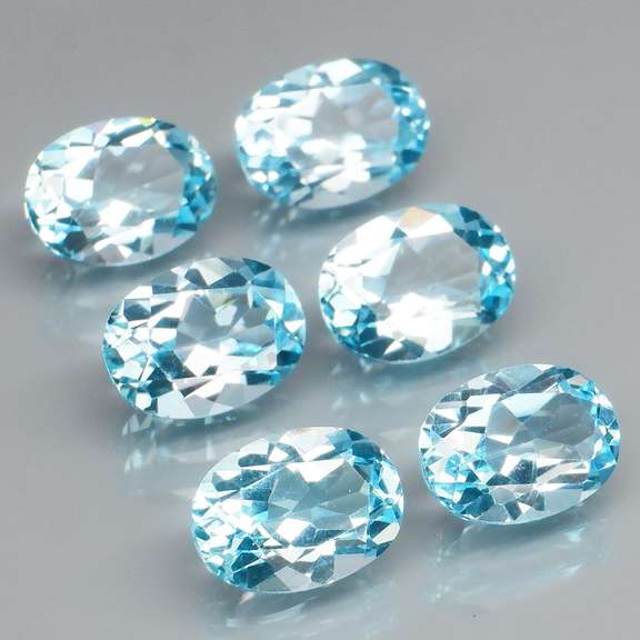 6 piece 9.73ct glittering sky blue Topaz set