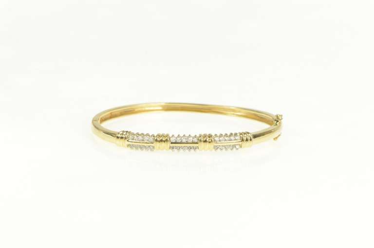 14K Yellow Gold 0.50 Ctw Diamond Cluster Banded Oval Bangle Bracelet