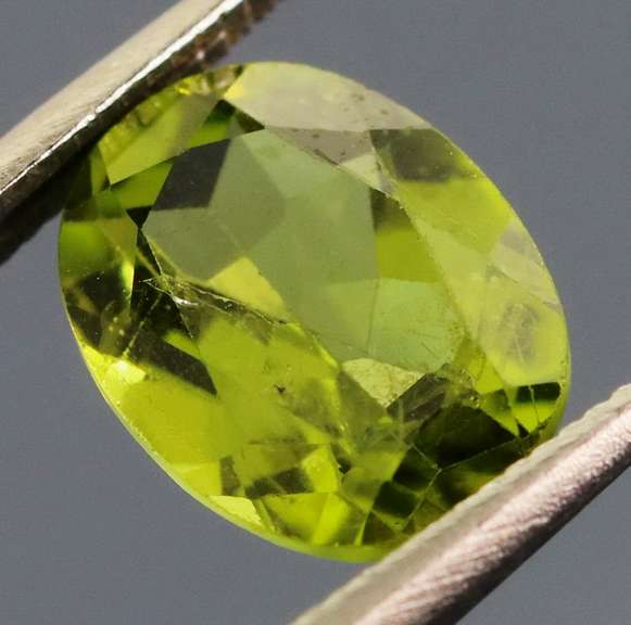 Large 1.82ct Burma green Peridot