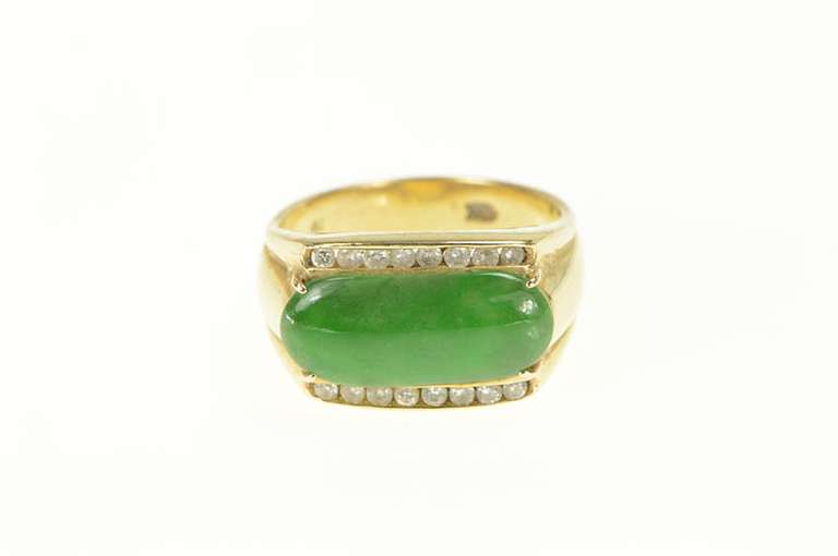 18K Yellow Gold Retro Oval Jade Diamond Accent Ornate Ring