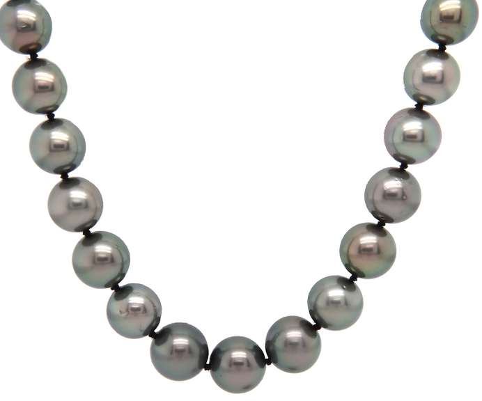 Iridesse Tahitian Diamond and Graduated Pearl Strand Necklace in 18K