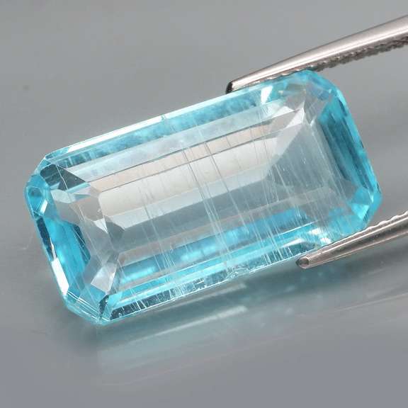 Gorgeous 17.28ct emerald cut Rutilated Topaz