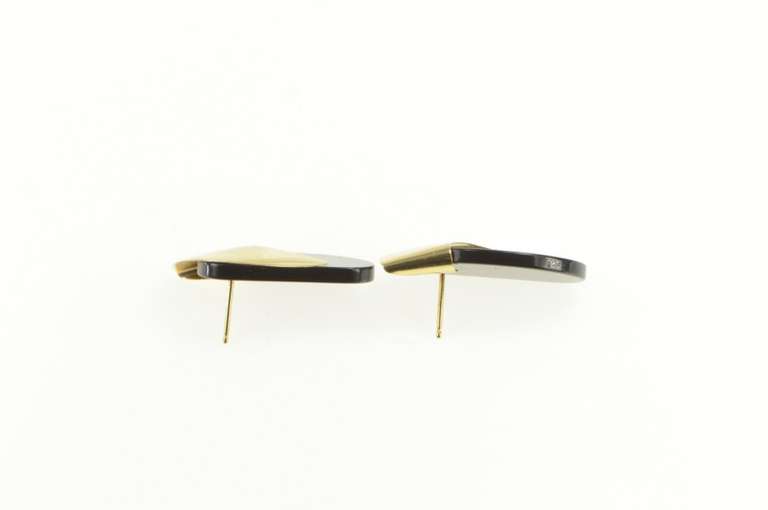 14K Yellow Gold Retro Black Onyx Wavy Detail Statement Earrings