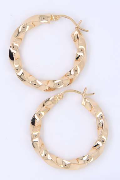 Nice Yellow Gold Twisted Hoop Earrings