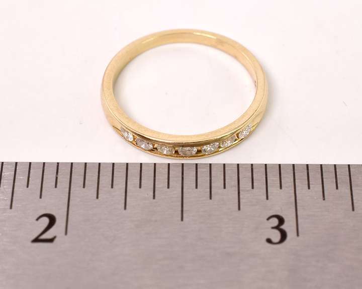 Gorgeous Diamond Band Ring in 14K Yellow Gold