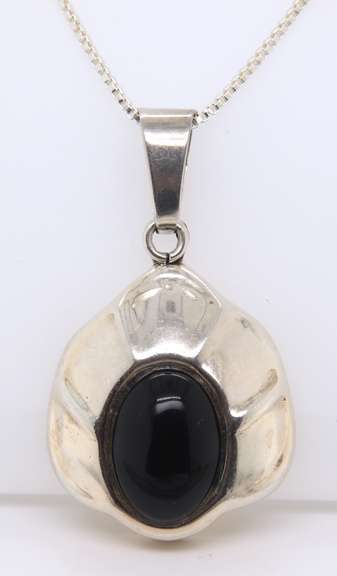 Vintage Italian Sterling Silver Signed Black Onyx Pendant on Chain