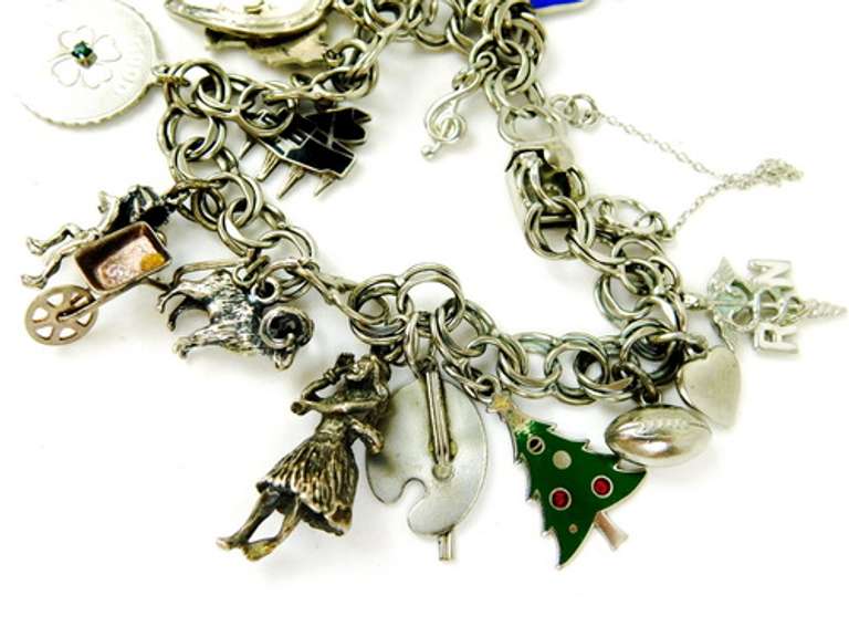 Vintage Sterling Silver Charm Bracelet w/17 Charms