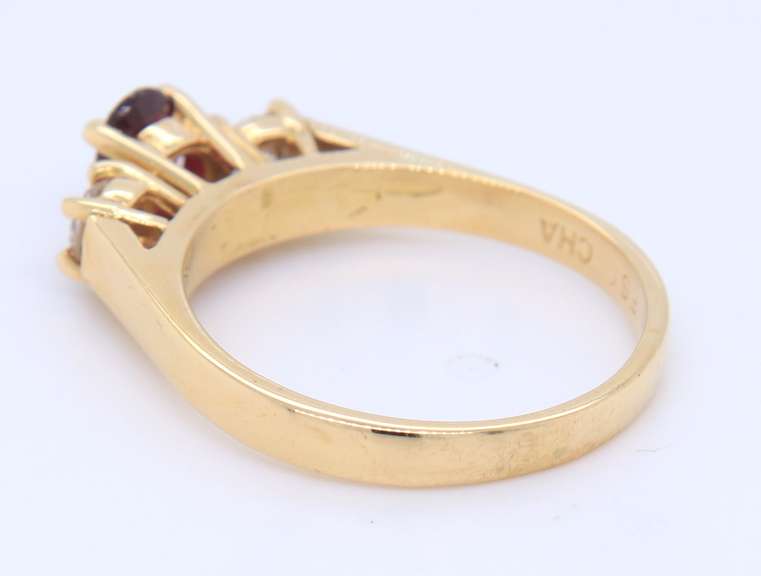 Attractive Yellow Gold Ruby with Diamond Ring