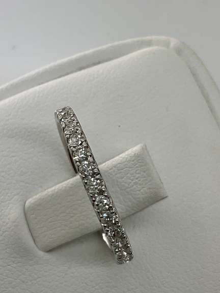 14K WHITE GOLD AND DIAMOND BAND