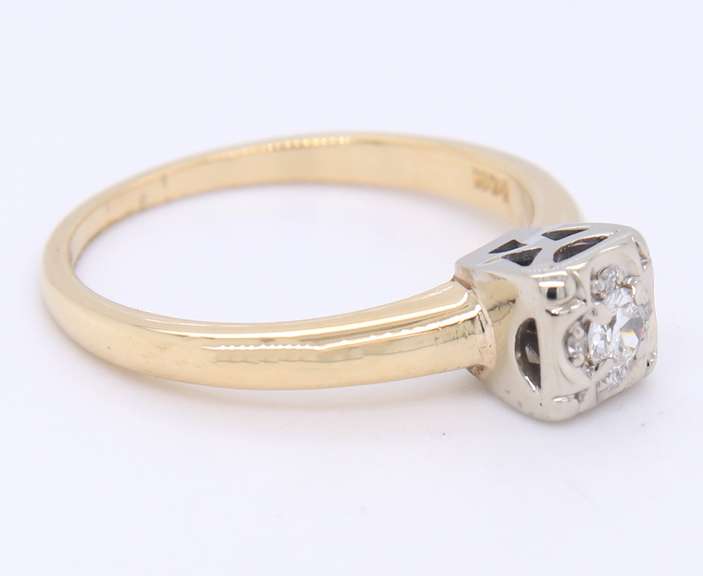 Vintage Yellow Gold Diamond Engagement Ring