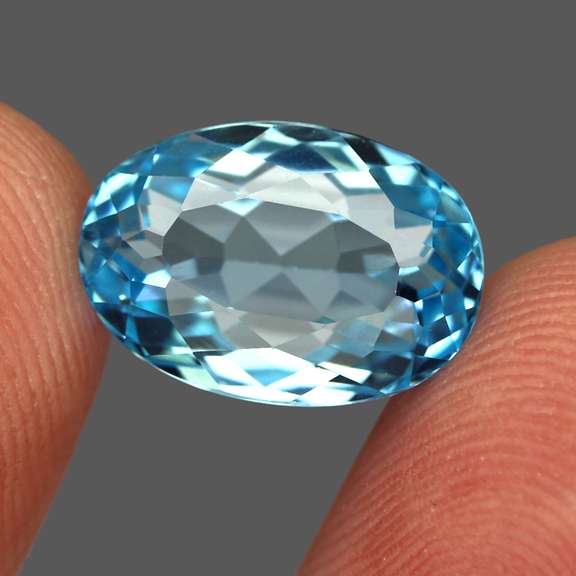 Impressive 11.20ct top Swiss blue Topaz