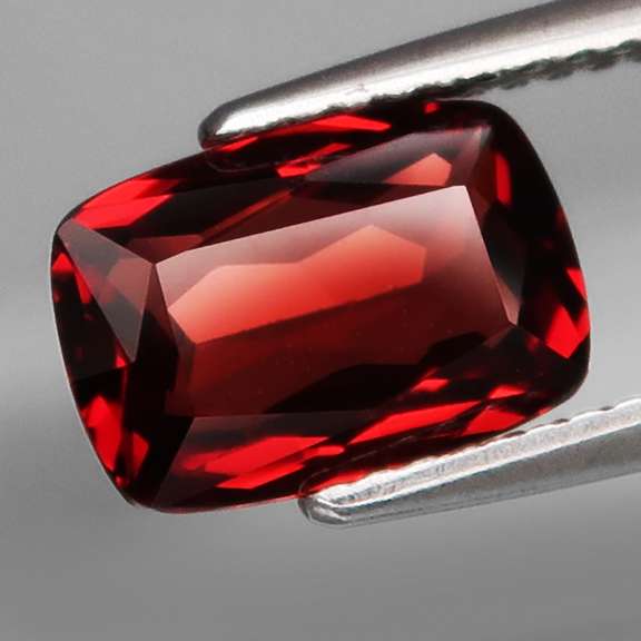 Ravishing 2.25ct cherry red Mozambique Garnet