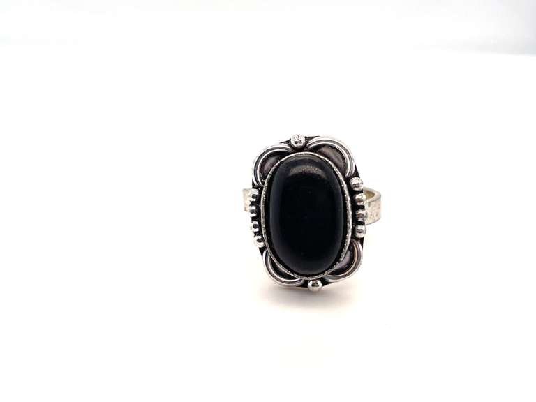 👻 Ghastly!👻 Oval Black Onyx Tibetan Silver Floral Energy Design Ring