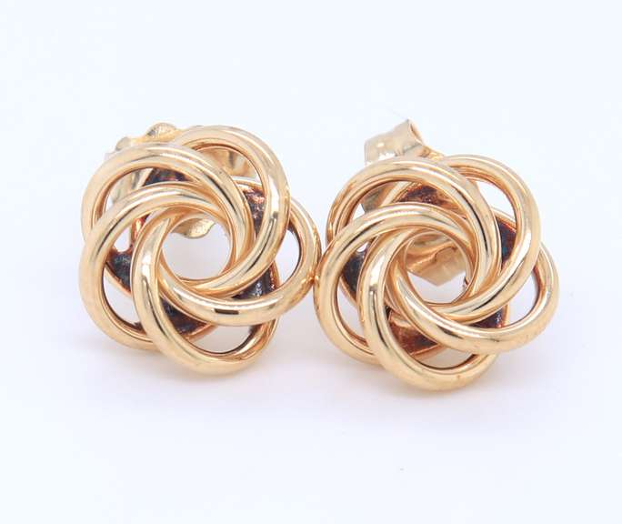 Amazing Yellow Gold Love Knot Earrings