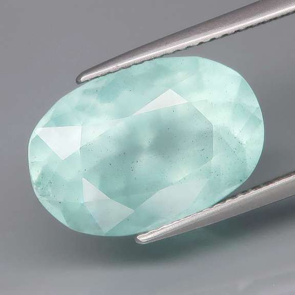 Excellent 9ct untreated milk blue Aquamarine