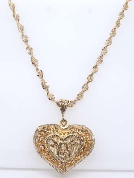 Vintage 925 Sterling Silver Heart Shaped Pendant on Chain