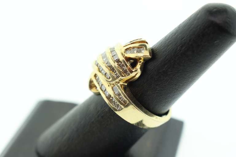 LADIES 2.50 CARAT PRINCESS CUT DIAMOND RING, 14K GOLD