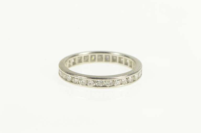 Platinum 0.90 Ctw Diamond Eternity Anniversary Band Ring