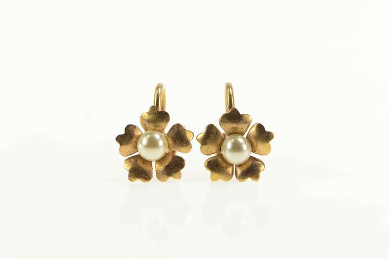 10K Yellow Gold Pearl Blossom Flower Retro Screw Back Earrings