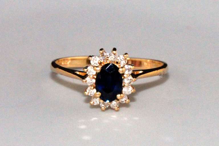 Beautiful Sapphire & Diamond Ring in 14k