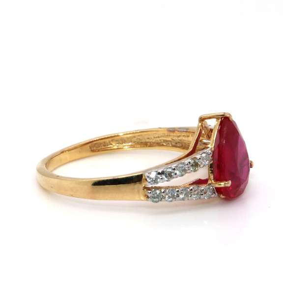 14kt Yellow Gold, Ruby, & Diamond Cocktail Ring
