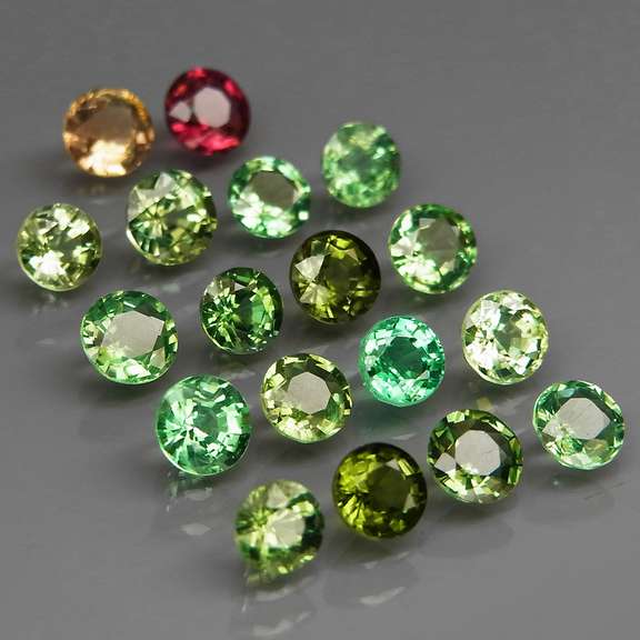 Fancy color! Untreated! 4.84ct Tourmaline set