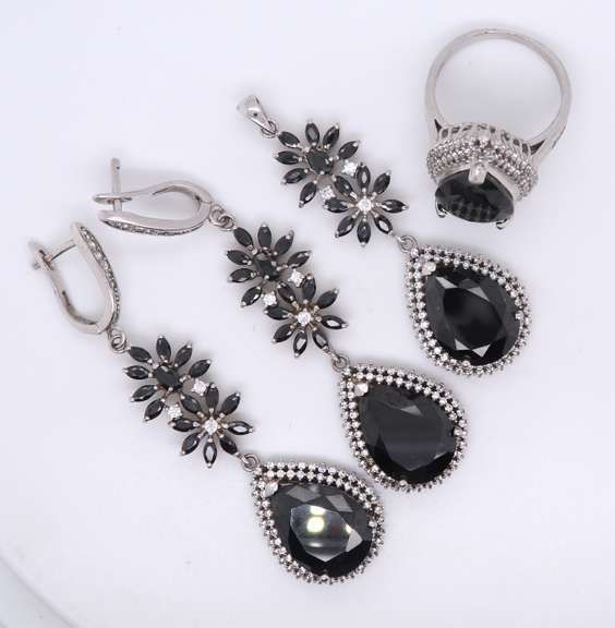 925 Sterling Silver Group Lot of Black Onyx and Cubic Zirconia Jewelry