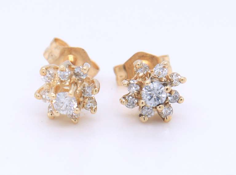 Simple Yellow Gold Diamond Flower Stud Earrings