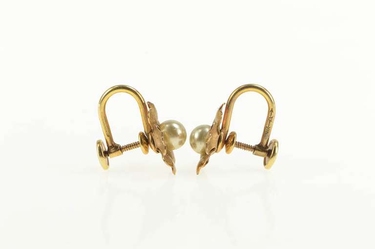 10K Yellow Gold Pearl Blossom Flower Retro Screw Back Earrings
