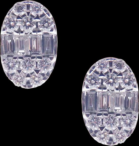 Gapping Diamond Oval 18k White Gold Earrings