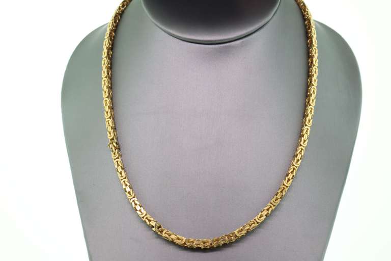 Graceful 14k Gold Italian Chain