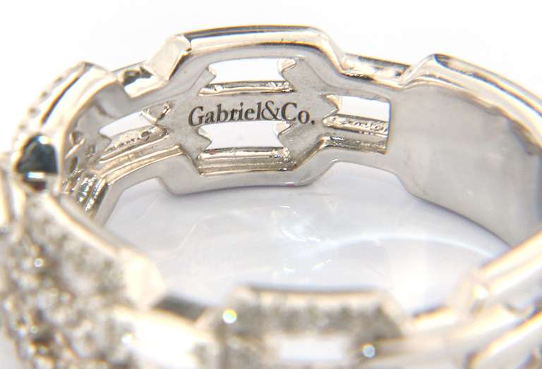 Gabriel & Co Baguette with Cushion Pave Station Band