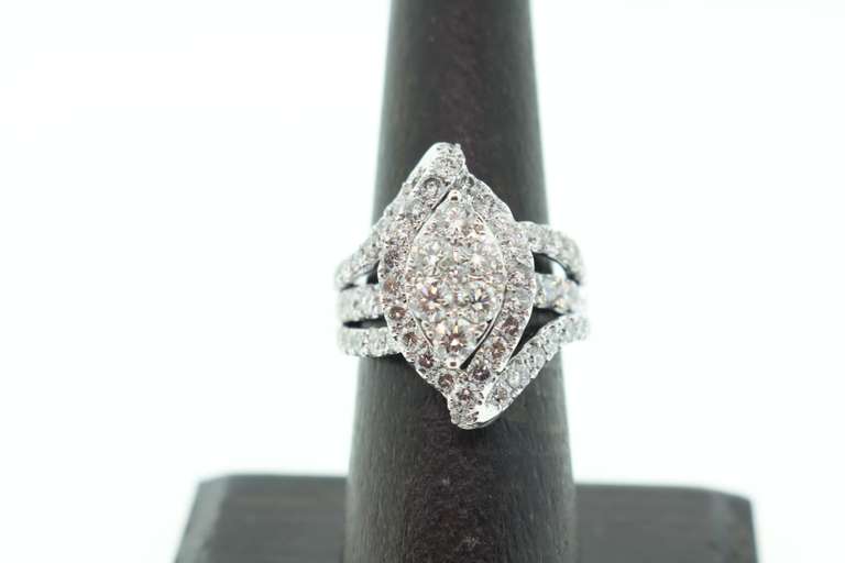 LADIES 14K WHITE GOLD AND 3.50 CARAT DIAMOND RING
