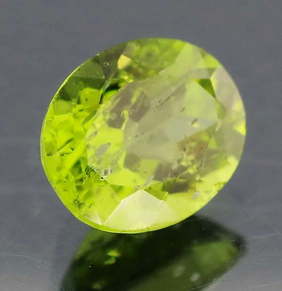 Great 2.75ct Burma green Peridot