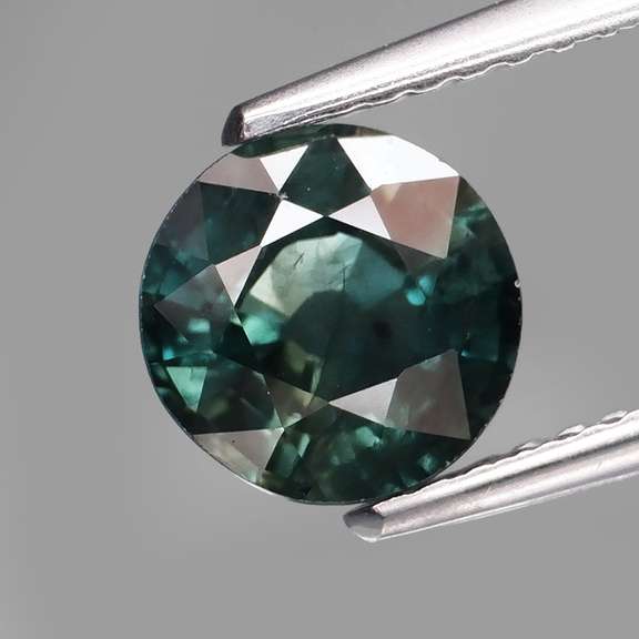 High luster 1.75ct blue green Sapphire solitaire