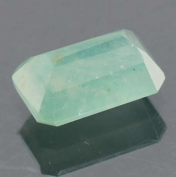Vivid! 3.17ct unheated Zambian Emerald