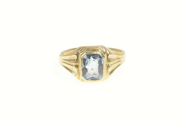 10K Yellow Gold Bezel Set Simulated Blue Sapphire Vintage Ring