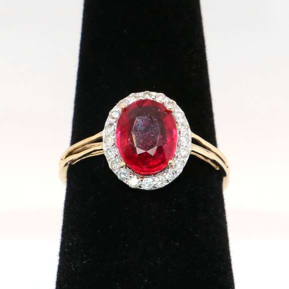 Lavish Ruby and Diamond 14kt Ring