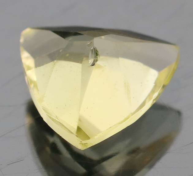 Ravishing 2.99ct trillian cut Citrine