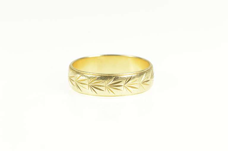 14K Yellow Gold 1940's Palm Engraved Pattern Wedding Band Ring