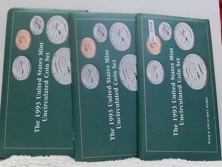 1993 Mint Sets  The US Mint is now charging $25.25 ea for current Mint Sets.