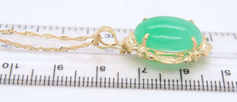 Fantastic Yellow Gold Green Jade Pendant on Chain