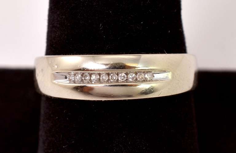 Fantastic Diamond Band Ring in White Gold