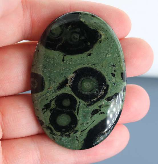 Awesome 111.58 carat untreated Kombaba Jasper