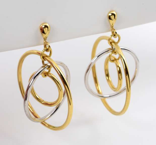 Stylish 14k Interlocking Circles Dangle Earrings