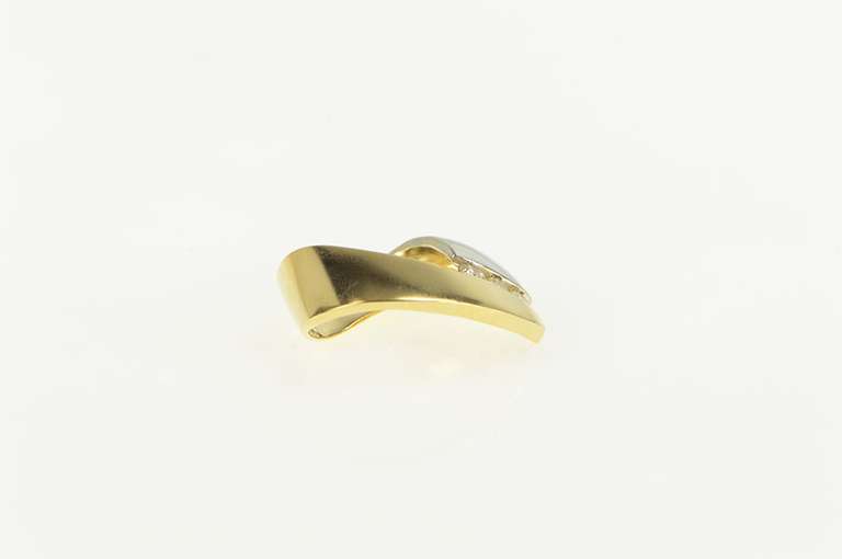 18K Yellow Gold 0.24 Ctw Diamond Two Tone Loop Curvy Pendant