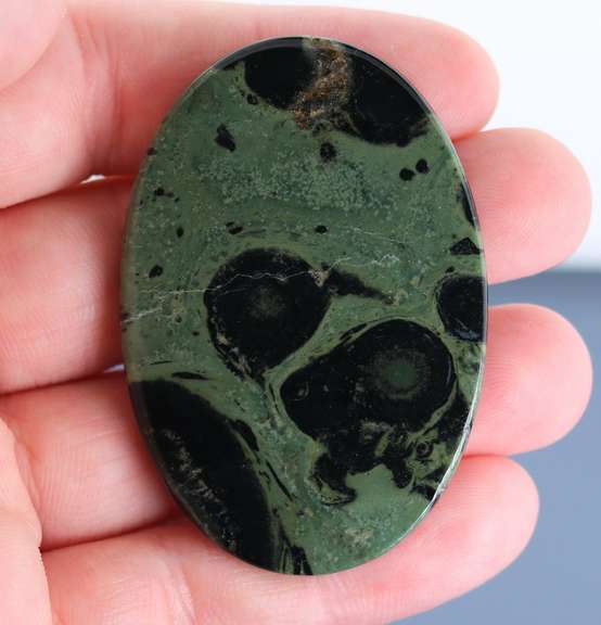 Awesome 111.58 carat untreated Kombaba Jasper