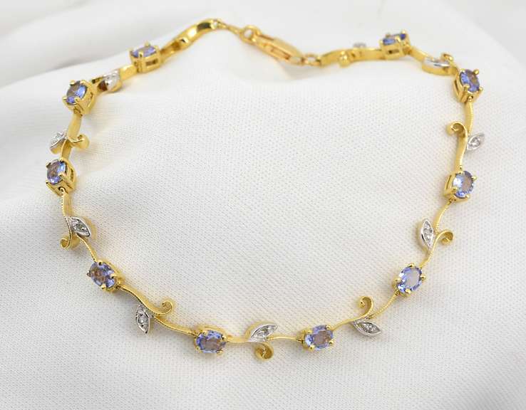 Sweet Feminine Tanzanite & Diamond Bracelet