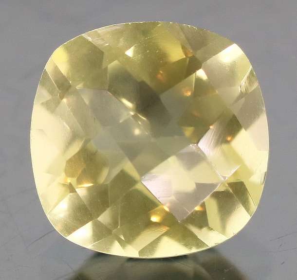 Superb 3.94ct cushion cut golden yellow Citrine